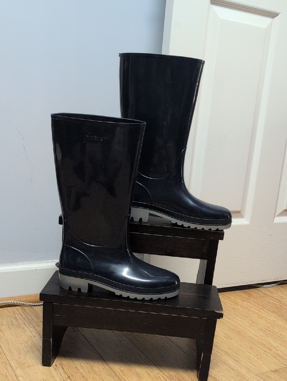 Tingley Trim Fit Knee Boots -  Waterproof Grip Sole Garden/Rain Blue/Gray Size 8